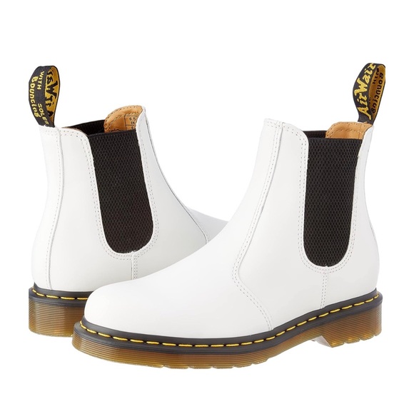 Dr. Martens Shoes - ❗️FINAL❗️ Dr. Martens AirWair Smooth Chelsea Boots